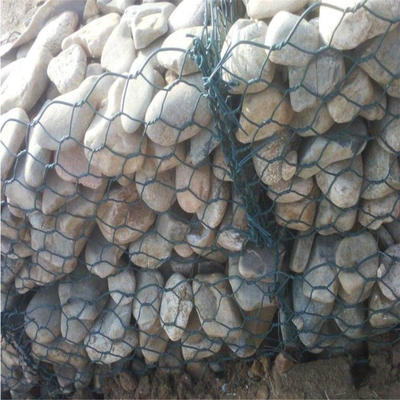 石籠網(wǎng)生態(tài)擋墻與格賓石籠規(guī)格在擋墻設計中的應用及木雕刻品的藝術融合